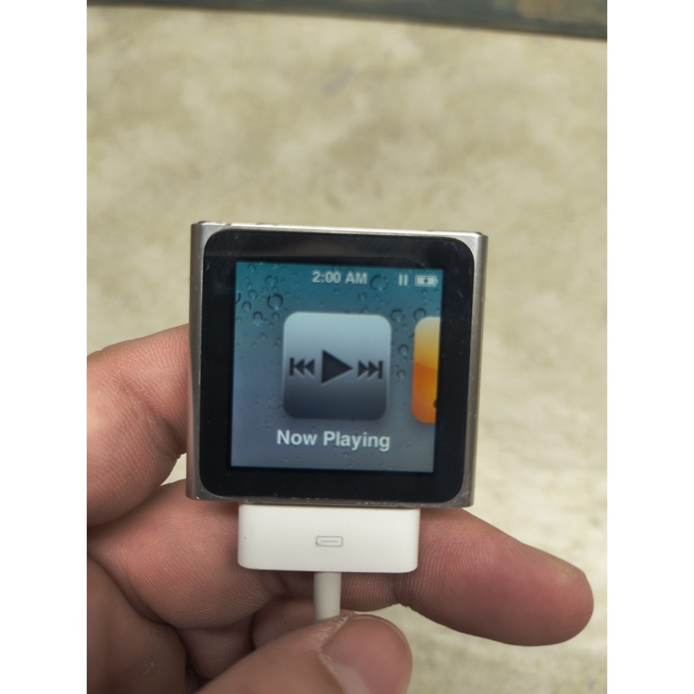 Apple iPod nano 6th Generation Graphite (8 GB) READ DESCRIPTION